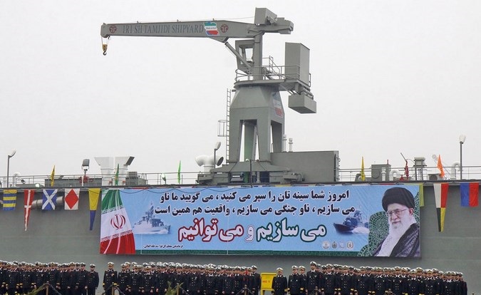 الحرس الثوري ومضيق هرمز: دراسة في قدرات القوات البحرية الإيرانية