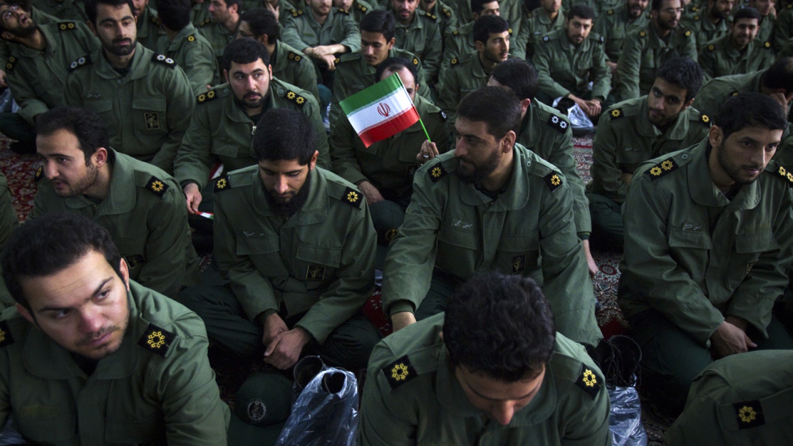 ميزانية مقلّصة: هل تتغير معادلة القوة الإيرانية في سوريا بعد الانسحاب الأمريكي؟