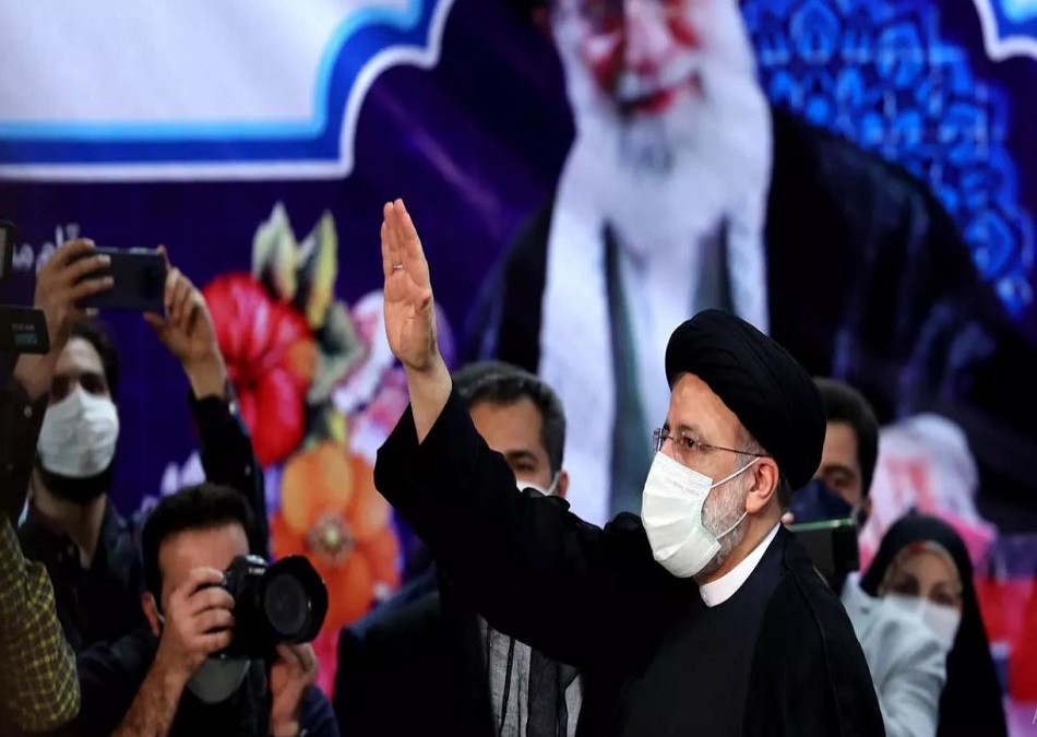 رئيس إيران القادم سيضع عينا على الخميني والأخرى على الملف النووي