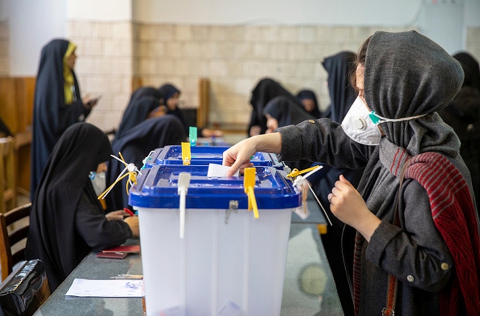 المشاركة النسائية ساهمت في عودة الإصلاحيين إلى سُدة الحكم في إيران