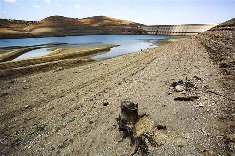 صحيفة جمهوري إسلامي تطالب بزشكيان بترحيل اللاجئين لحل أزمة المياه