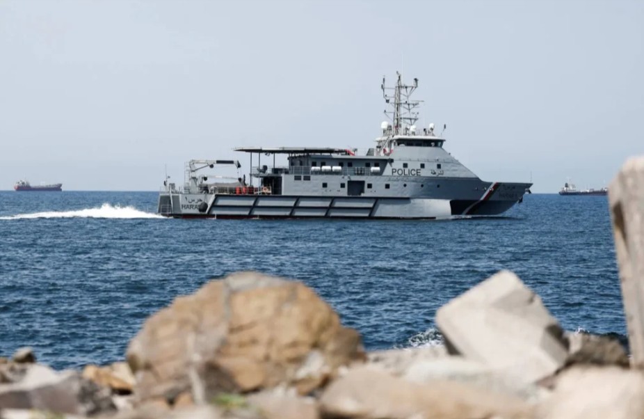 ماذا يعني فرض إيران رسوم مرور من مضيق هرمز؟!