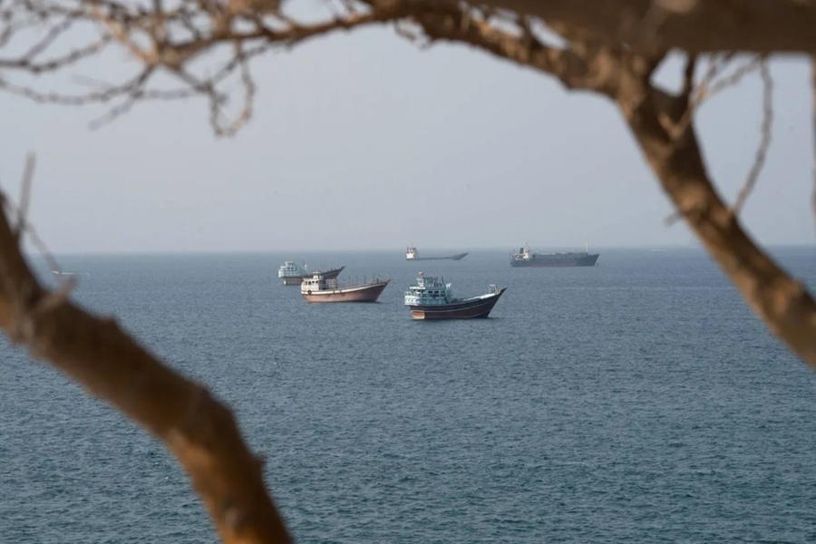 كيف يمكن لإيران إغلاق مضيق هرمز من دون أن تدفع العالم للبحث عن طرق لتجاوزه؟!